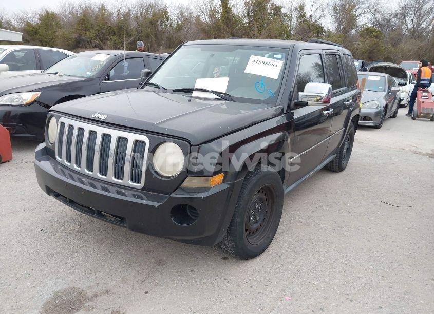 Photo 2 of 2009 Jeep Patriot SPORT (VIN 1J4FT28A79D154148)