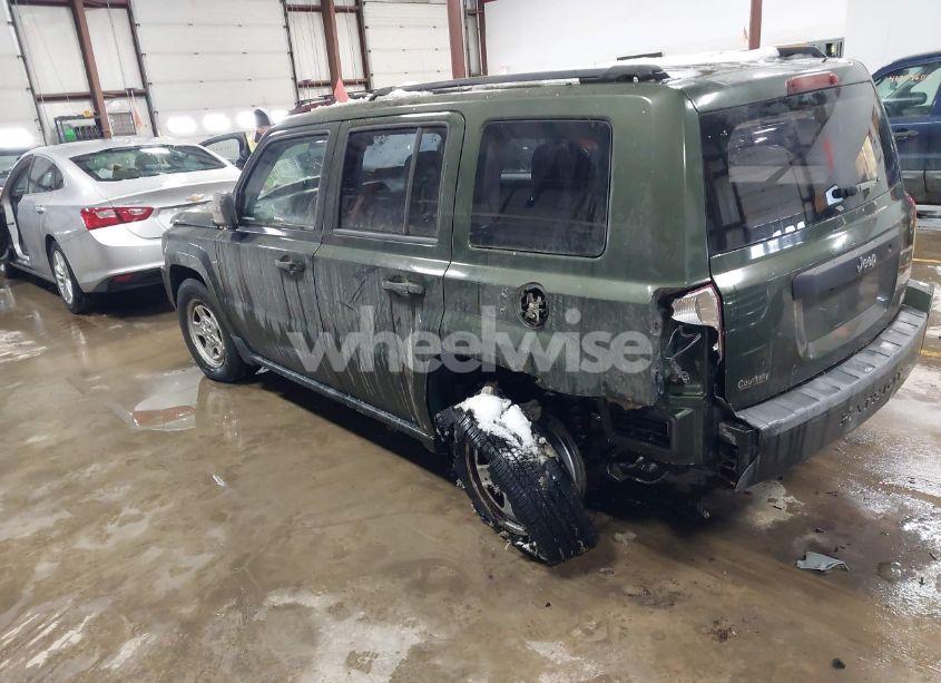 Photo 3 of 2009 Jeep Patriot SPORT (VIN 1J4FT28A79D170110)