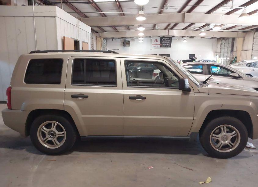 Photo 13 of 2009 Jeep Patriot SPORT (VIN 1J4FT28A99D183246)