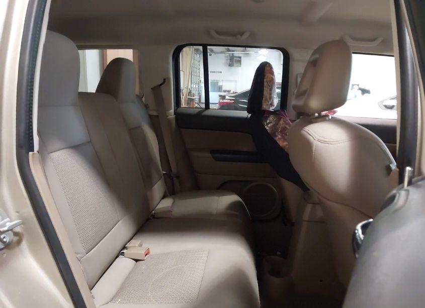 Photo 8 of 2009 Jeep Patriot SPORT (VIN 1J4FT28A99D183246)