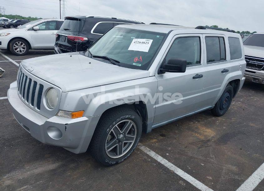 Photo 2 of 2009 Jeep Patriot SPORT (VIN 1J4FT28B29D110728)