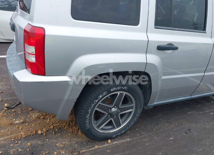 Photo 6 of 2009 Jeep Patriot SPORT (VIN 1J4FT28B29D110728)