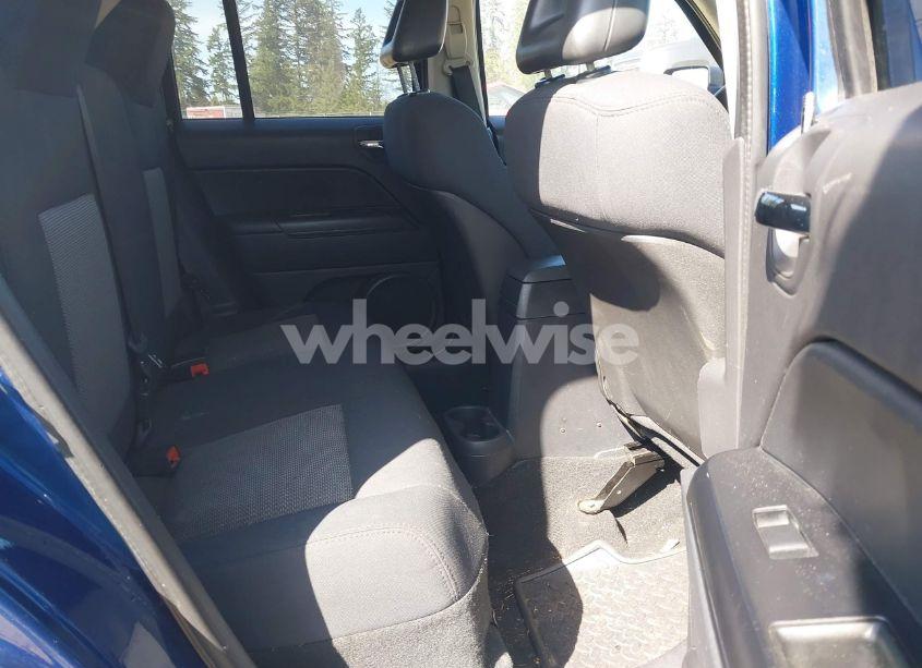 Photo 8 of 2009 Jeep Patriot SPORT (VIN 1J4FT28B29D167558)