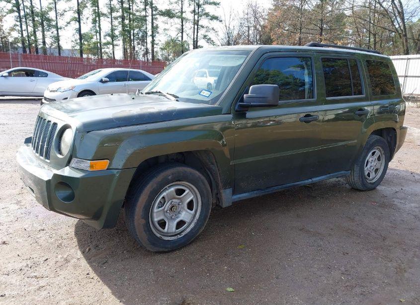 Photo 2 of 2009 Jeep Patriot SPORT (VIN 1J4FT28B49D194793)