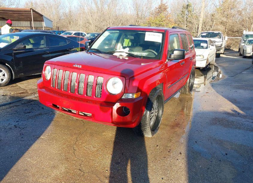 Photo 2 of 2009 Jeep Patriot SPORT (VIN 1J4FT28B49D201208)