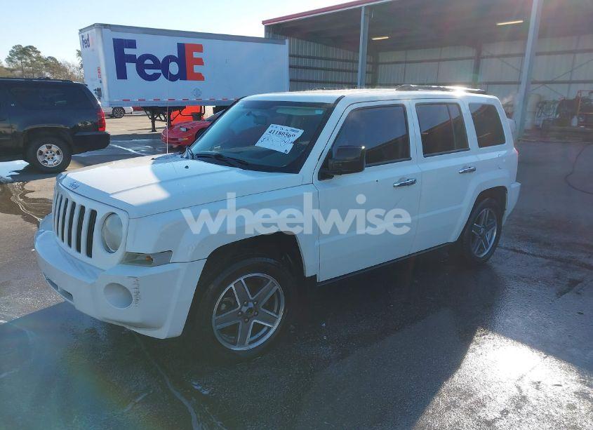 Photo 2 of 2009 Jeep Patriot SPORT (VIN 1J4FT28B59D196598)