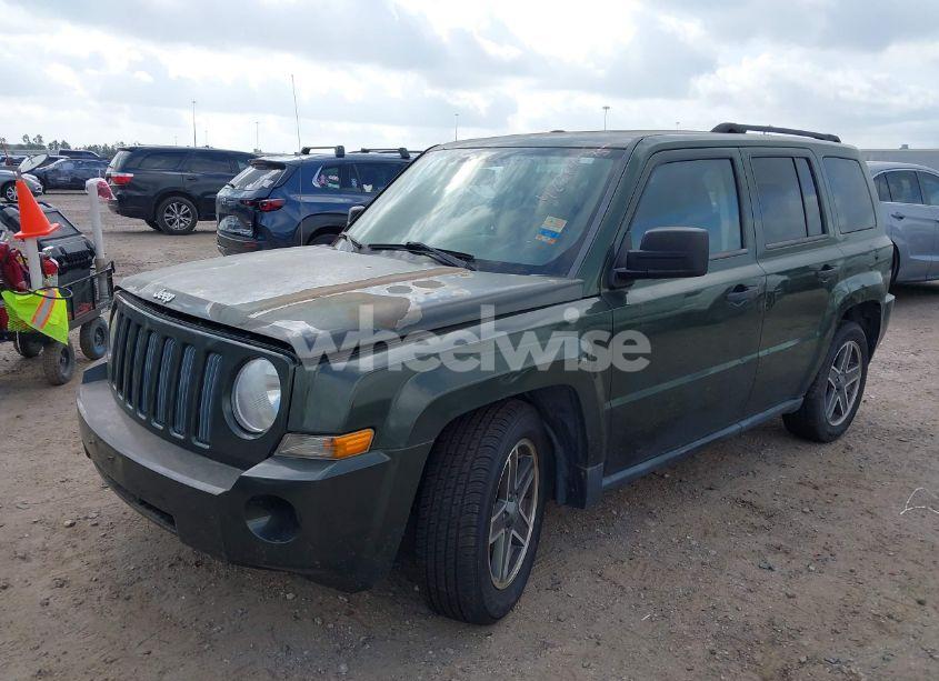 Photo 2 of 2009 Jeep Patriot SPORT (VIN 1J4FT28B69D101529)