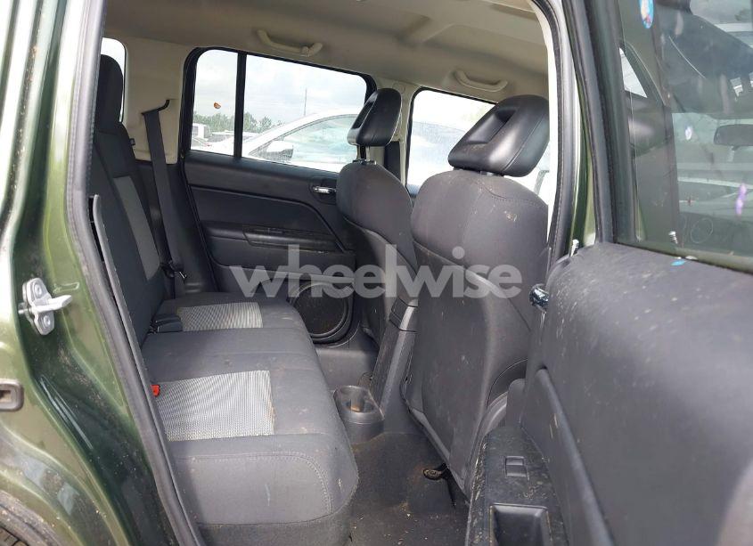 Photo 8 of 2009 Jeep Patriot SPORT (VIN 1J4FT28B69D101529)