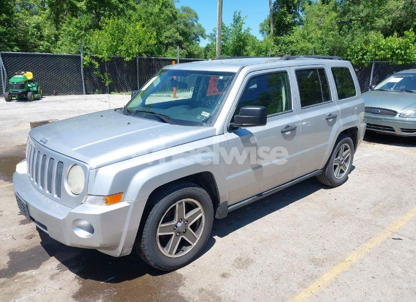 Photo 2 of 2009 Jeep Patriot SPORT (VIN 1J4FT28B69D110330)