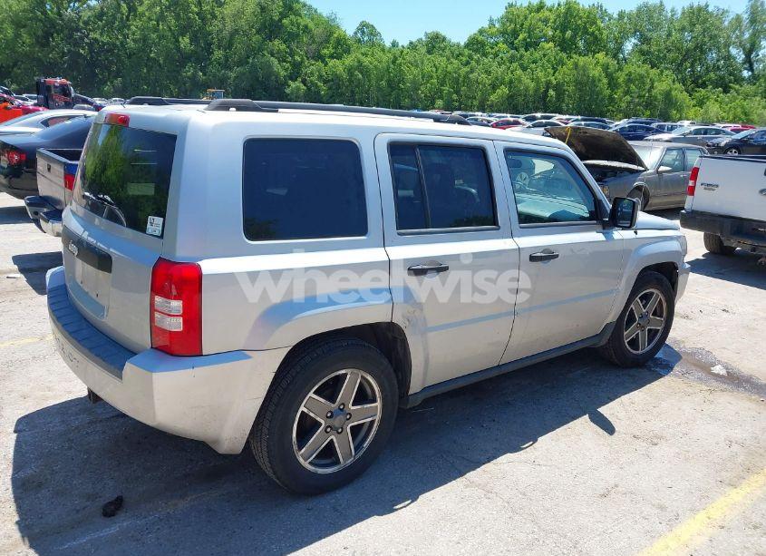 Photo 4 of 2009 Jeep Patriot SPORT (VIN 1J4FT28B69D110330)
