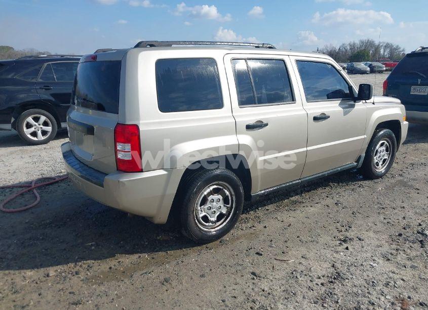 Photo 4 of 2009 Jeep Patriot SPORT (VIN 1J4FT28B69D124812)