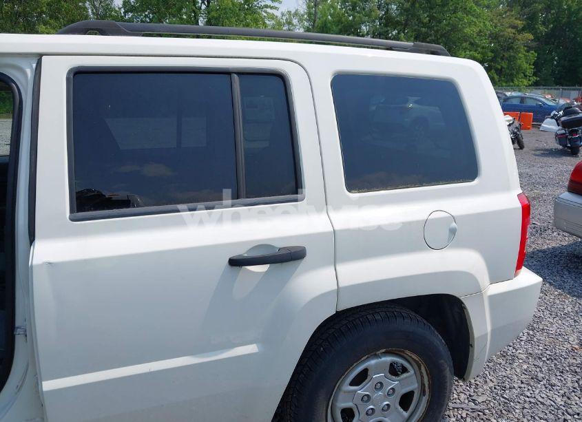 Photo 6 of 2009 Jeep Patriot SPORT (VIN 1J4FT28B69D218995)