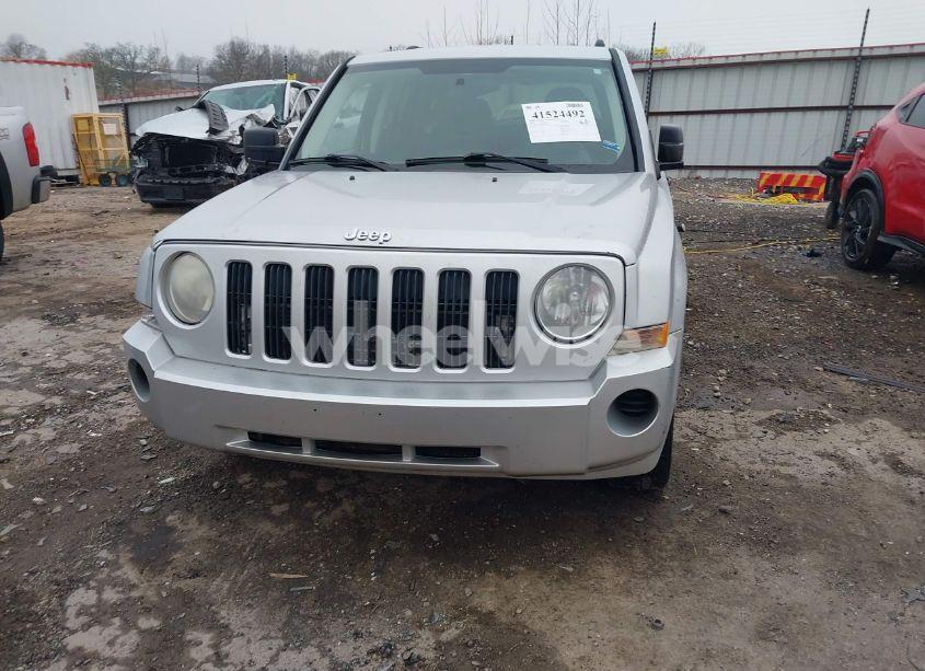 Photo 12 of 2009 Jeep Patriot SPORT (VIN 1J4FT28B79D146950)