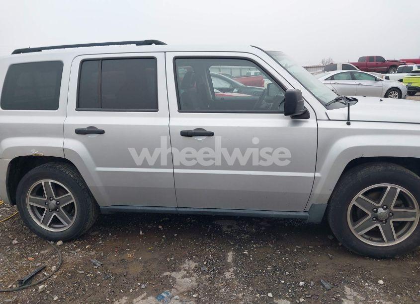 Photo 13 of 2009 Jeep Patriot SPORT (VIN 1J4FT28B79D146950)