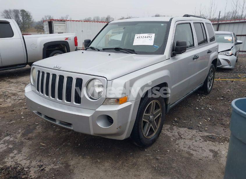 Photo 2 of 2009 Jeep Patriot SPORT (VIN 1J4FT28B79D146950)