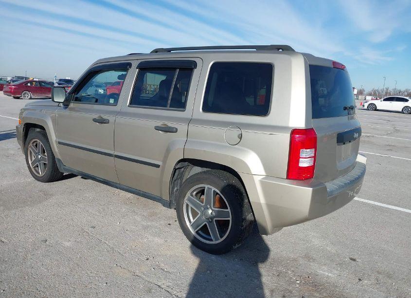 Photo 3 of 2009 Jeep Patriot SPORT (VIN 1J4FT28B79D155079)