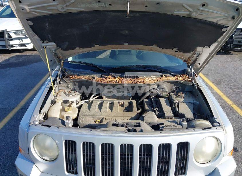 Photo 10 of 2009 Jeep Patriot SPORT (VIN 1J4FT28B99D121838)