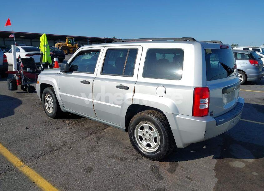 Photo 3 of 2009 Jeep Patriot SPORT (VIN 1J4FT28B99D121838)