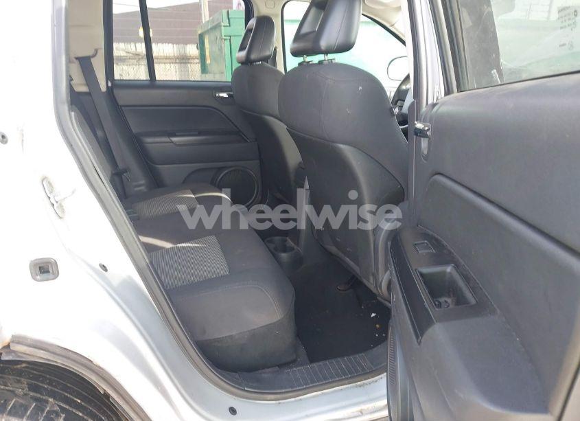 Photo 8 of 2009 Jeep Compass SPORT/NORTH (VIN 1J4FT47B39D123520)