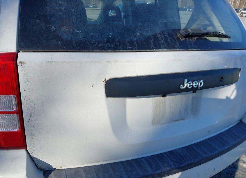 Photo 13 of 2009 Jeep Compass SPORT (VIN 1J4FT47B49D134137)