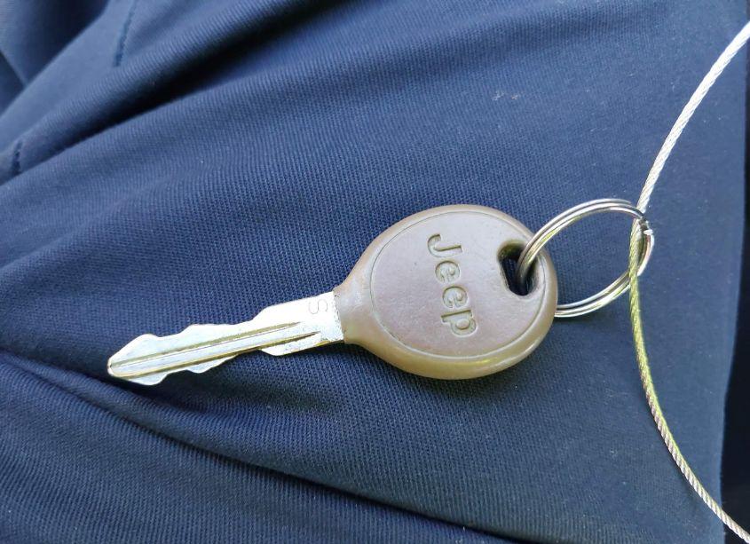 Photo 11 of 2009 Jeep Compass SPORT (VIN 1J4FT47B89D119527)