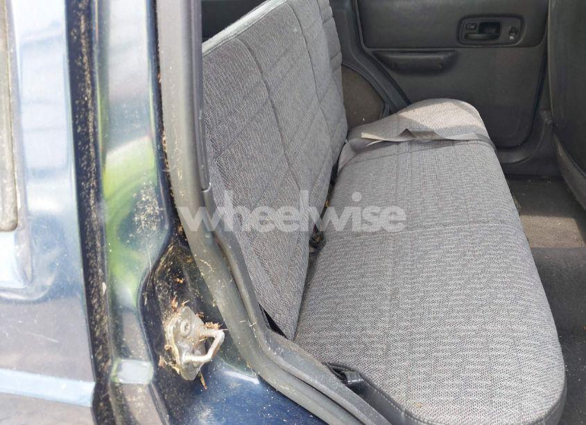 Photo 8 of 2001 Jeep Cherokee SPORT (VIN 1J4FT48S01L604740)