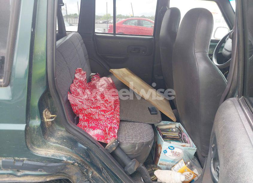 Photo 8 of 2000 Jeep Cherokee SPORT (VIN 1J4FT48S4YL240347)