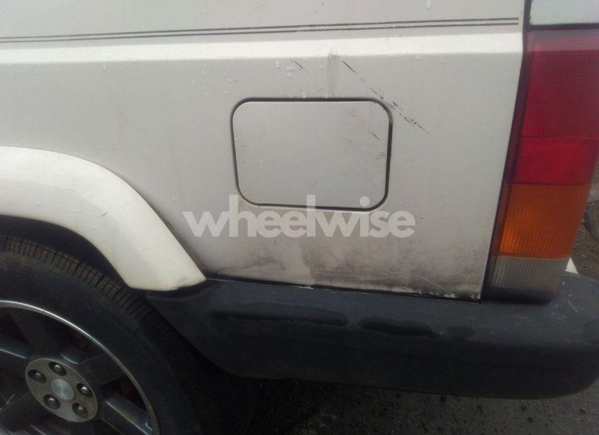 Photo 15 of 2000 Jeep Cherokee SPORT (VIN 1J4FT48SXYL115496)