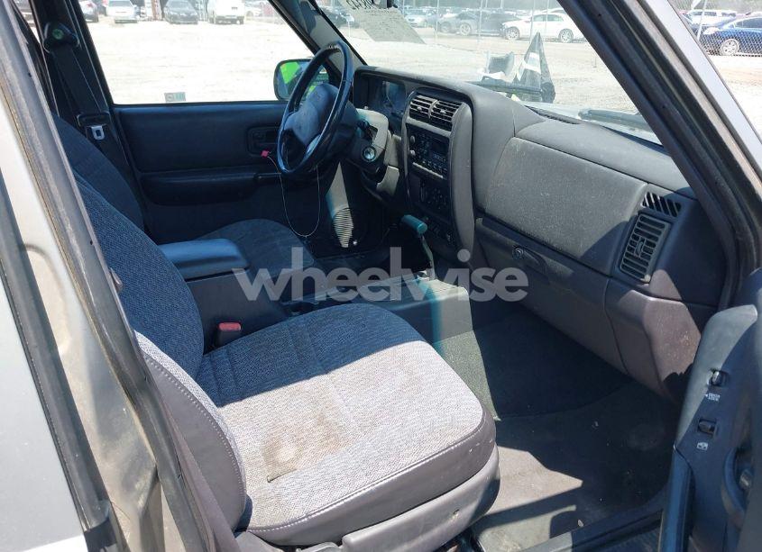 Photo 5 of 2000 Jeep Cherokee SPORT (VIN 1J4FT48SXYL236142)