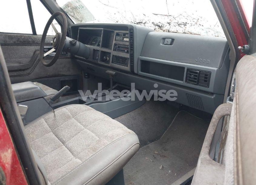Photo 5 of 1992 Jeep Cherokee LAREDO (VIN 1J4FT58S4NL127516)
