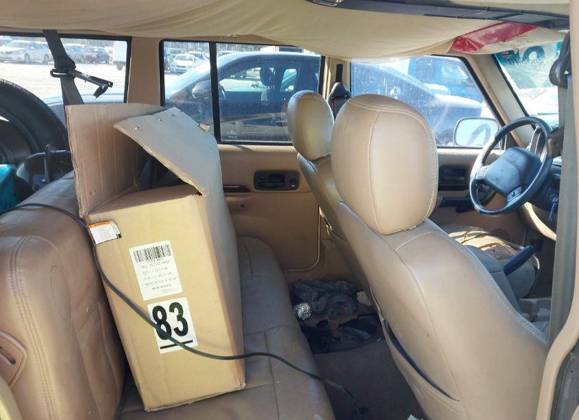 Photo 8 of 2000 Jeep Cherokee LIMITED (VIN 1J4FT68S1YL167451)