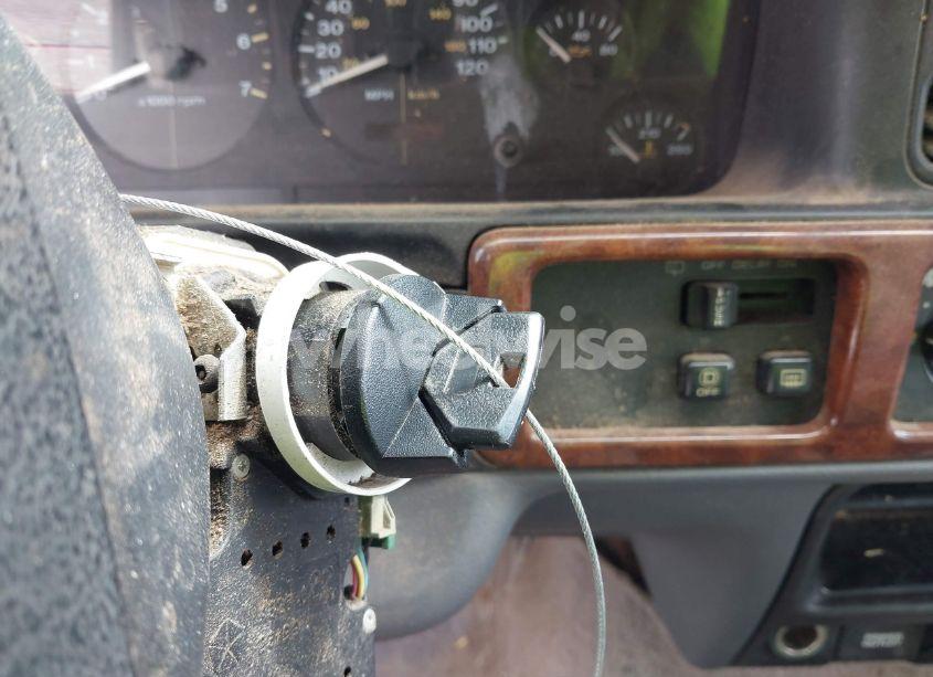 Photo 11 of 1996 Jeep Grand CHEROKEE LAREDO (VIN 1J4FX58S1TC278511)