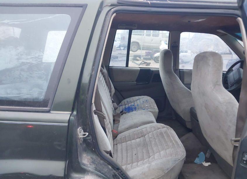 Photo 8 of 1995 Jeep Grand CHEROKEE LAREDO (VIN 1J4FX58S3SC572538)