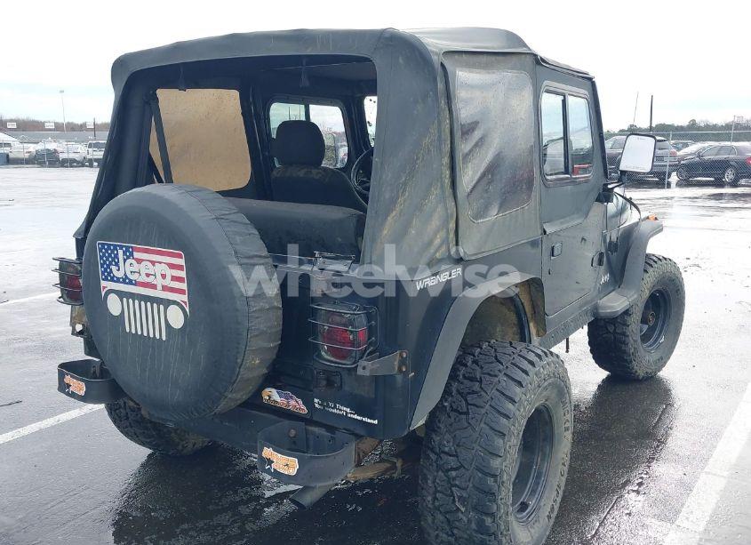 Photo 4 of 1995 Jeep Wrangler / YJ S/RIO GRANDE (VIN 1J4FY19P0SP258399)