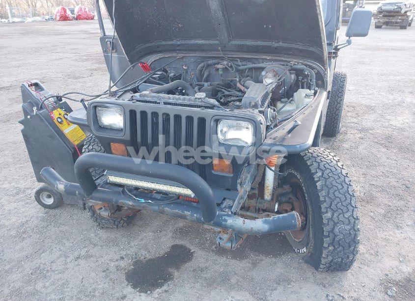 Photo 6 of 1995 Jeep Wrangler / YJ S/RIO GRANDE (VIN 1J4FY19P0SP262646)