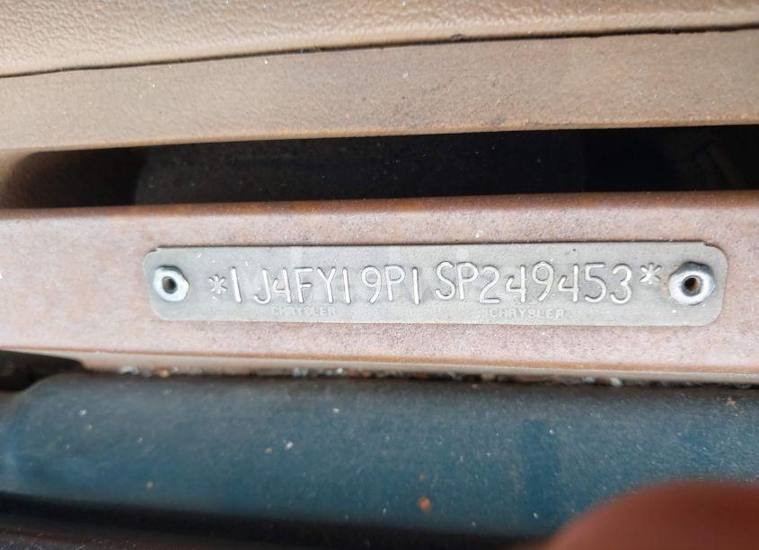 Photo 9 of 1995 Jeep Wrangler / YJ S/RIO GRANDE (VIN 1J4FY19P1SP249453)