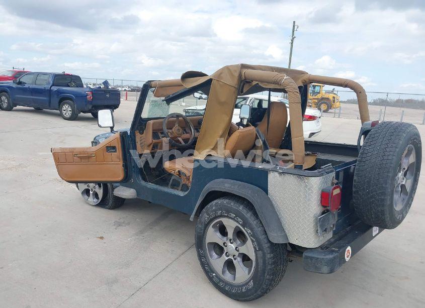 Photo 3 of 1995 Jeep Wrangler / YJ S/RIO GRANDE (VIN 1J4FY19P1SP250375)