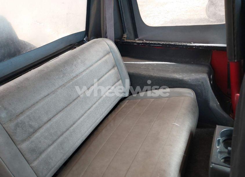 Photo 8 of 1994 Jeep Wrangler / YJ S (VIN 1J4FY19P5RP418092)