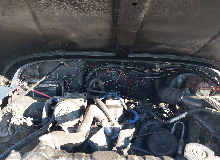 Photo 10 of 1994 Jeep Wrangler / YJ S (VIN 1J4FY19P5RP436947)