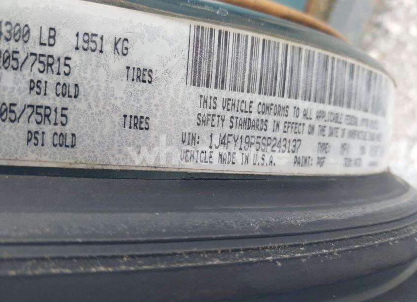 Photo 9 of 1995 Jeep Wrangler / YJ S/RIO GRANDE (VIN 1J4FY19P5SP243137)