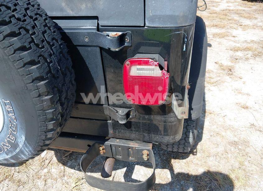 Photo 6 of 1995 Jeep Wrangler / YJ S/RIO GRANDE (VIN 1J4FY19P6SP243356)