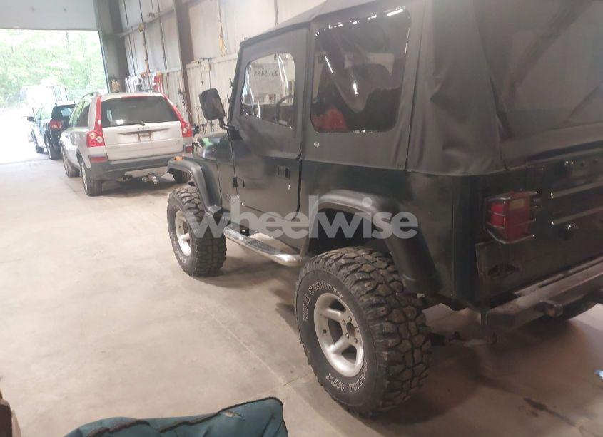 Photo 3 of 1995 Jeep Wrangler / YJ S/RIO GRANDE (VIN 1J4FY19P6SP304205)