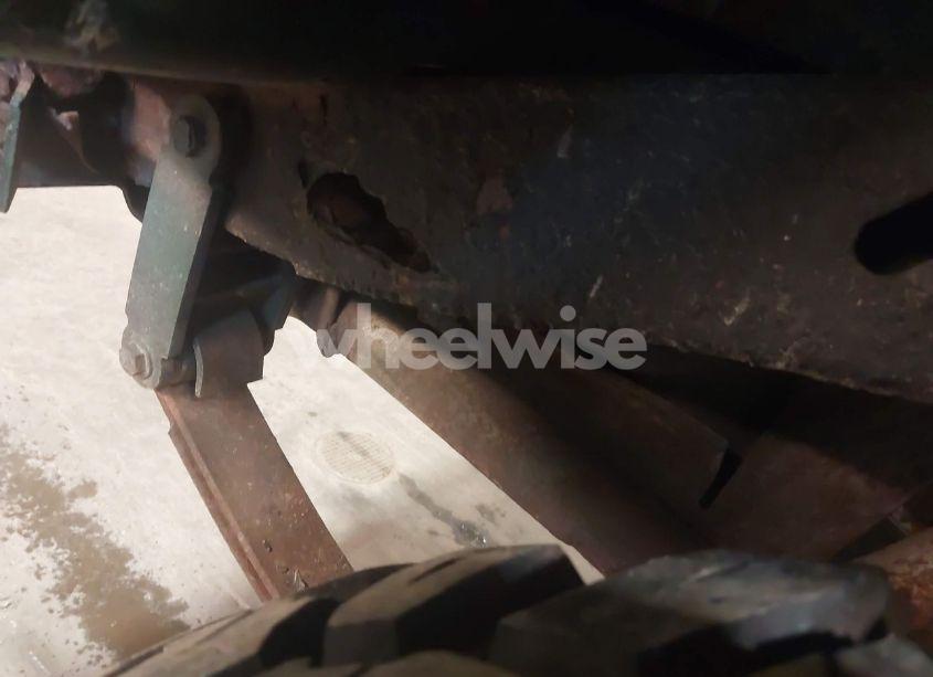 Photo 6 of 1995 Jeep Wrangler / YJ S/RIO GRANDE (VIN 1J4FY19P6SP304205)