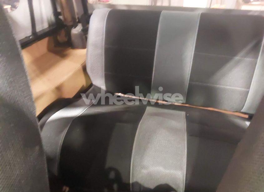 Photo 8 of 1995 Jeep Wrangler / YJ S/RIO GRANDE (VIN 1J4FY19P6SP304205)