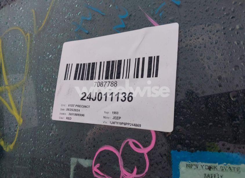 Photo 11 of 1993 Jeep Wrangler / YJ S (VIN 1J4FY19P8PP244869)