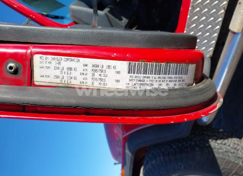 Photo 9 of 1995 Jeep Wrangler / YJ S/RIO GRANDE (VIN 1J4FY19P8SP241284)