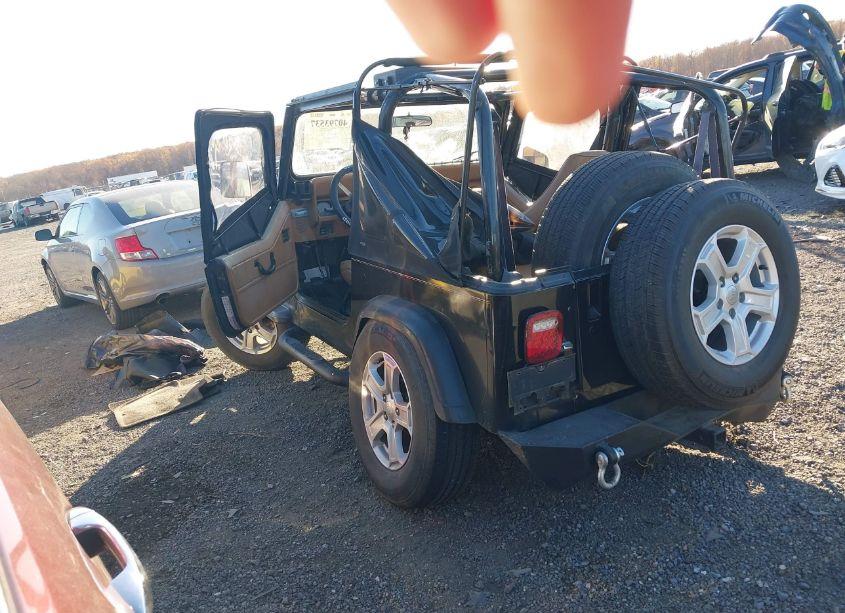 Photo 3 of 1994 Jeep Wrangler / YJ S (VIN 1J4FY19P9RP407922)