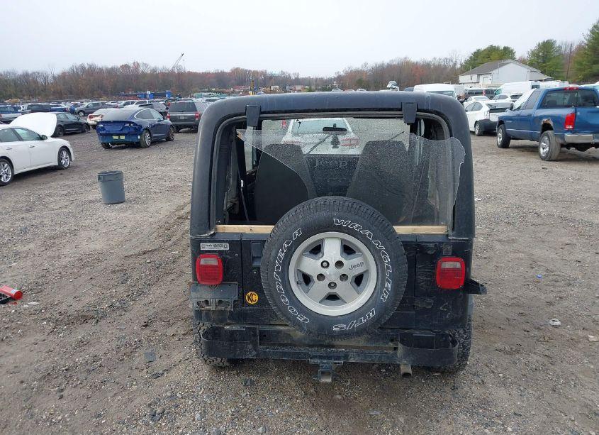 Photo 16 of 1993 Jeep Wrangler / YJ S (VIN 1J4FY19PXPP221531)