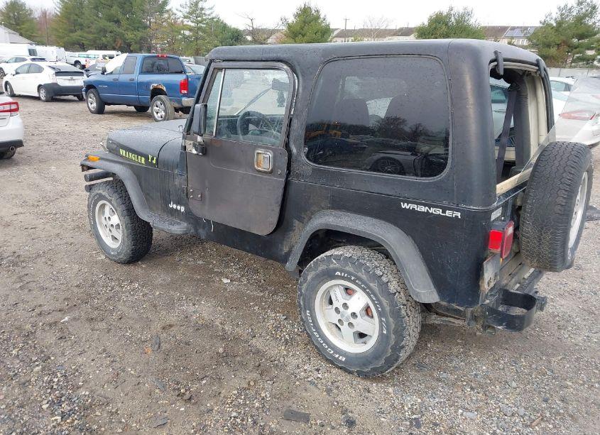 Photo 3 of 1993 Jeep Wrangler / YJ S (VIN 1J4FY19PXPP221531)