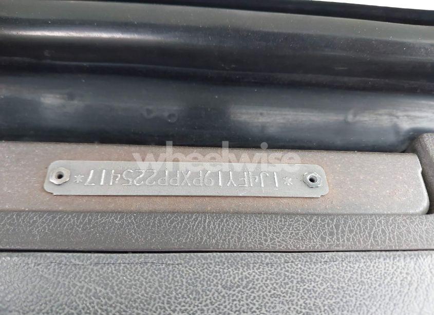 Photo 9 of 1993 Jeep Wrangler / YJ S (VIN 1J4FY19PXPP225417)